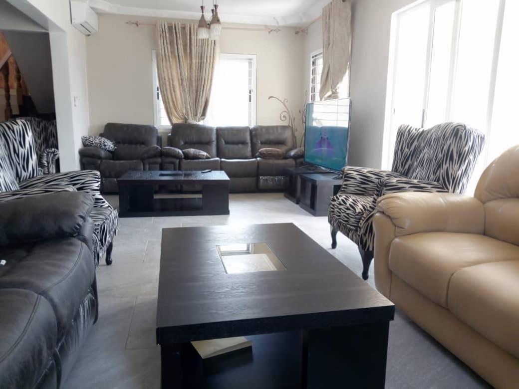 Colibri Inn Hotel Kolwezi Εξωτερικό φωτογραφία