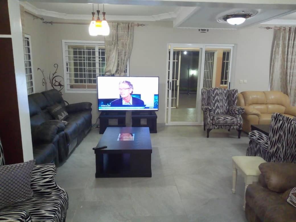 Colibri Inn Hotel Kolwezi Εξωτερικό φωτογραφία