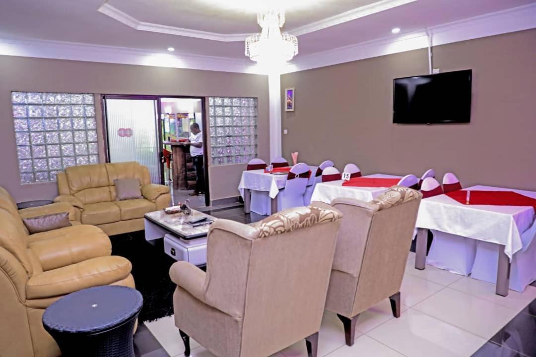 Colibri Inn Hotel Kolwezi Εξωτερικό φωτογραφία